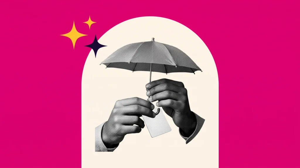 Mains tenant un parapluie au-dessus d'une carte santé, symbole de l'assurance santé de l'étudiant
