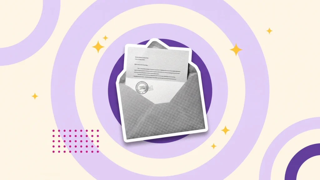 Lettre officielle tamponnée sortant d'une enveloppe, pour la lettre de préinscription du visa étudiant